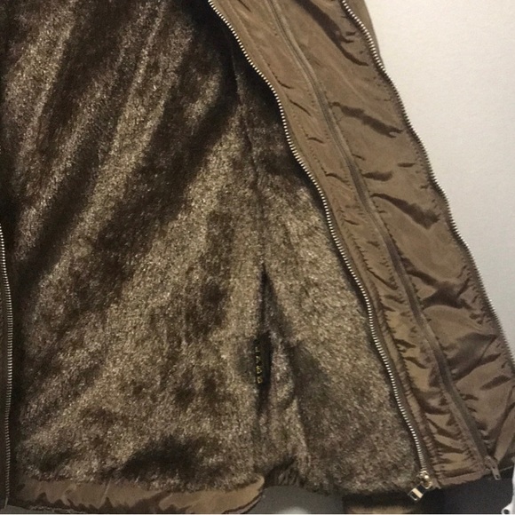 Womens coat - Picture 6 of 6